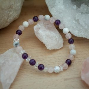 Bracelet en Améthyste, Quartz rose et Howlite pour aider à s'apaiser, réguler nos émotions